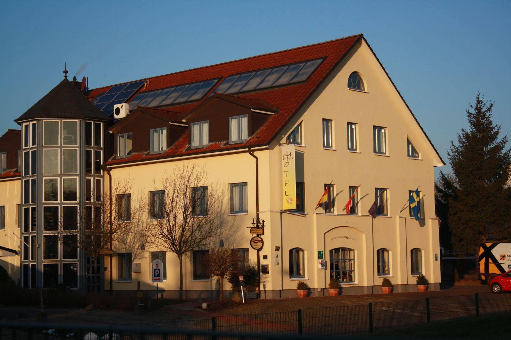 Hotel Christinenhof Garni - Bed & Breakfast Gadebusch Zewnętrze zdjęcie
